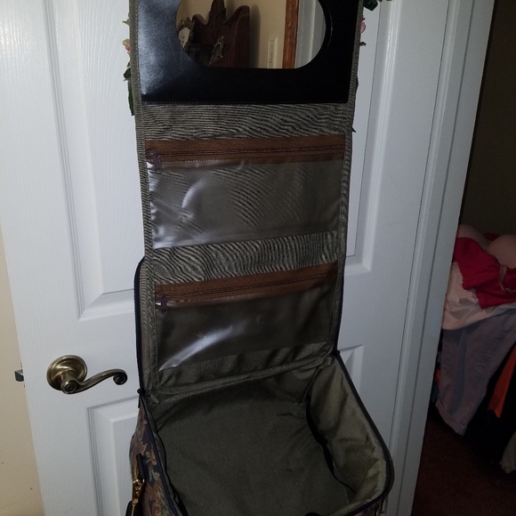 Showline tapestry carry on bag - Picture 5 of 7